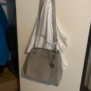 MICHAEL Michael Kors Jet Set Medium Shoulder Bag